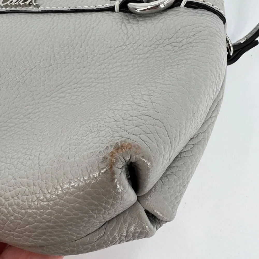 Coach Silver‎ Cursive Logo Gray Pebbled Leather Wristlet 2010s Vintage